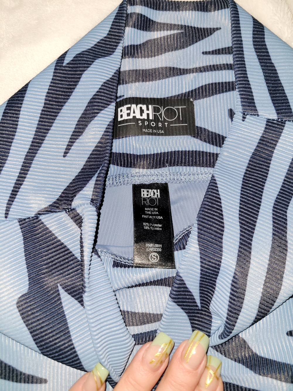 Beach Riot Black Zebra Stripe Ribbed Leggings on Light Blue - Picture 2 of 3